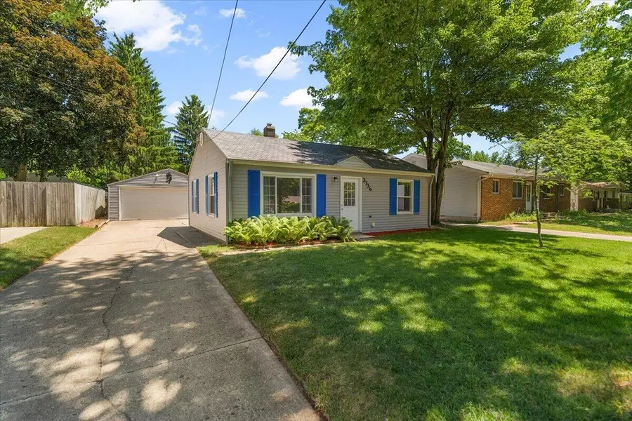 3736 Groveland Avenue Sw, Wyoming, MI 49519 - #2