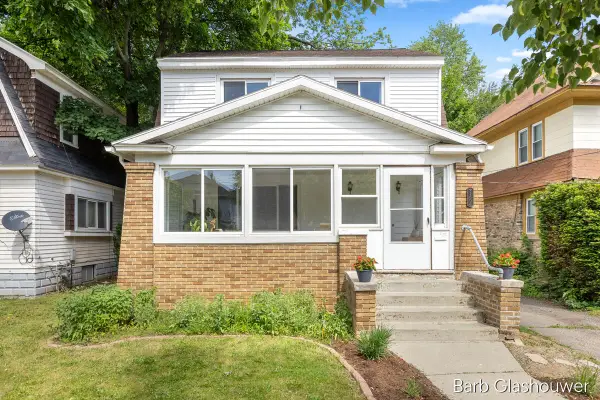 1606 Francis Avenue Se, Grand Rapids, MI 49507