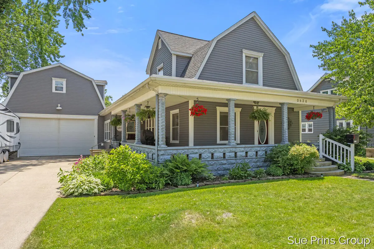 3836 30th Street Sw, Grandville, MI 49418 - #1