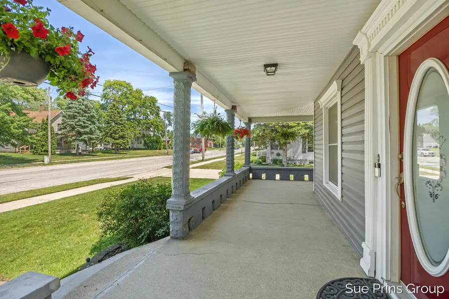 3836 30th Street Sw, Grandville, MI 49418 - #3