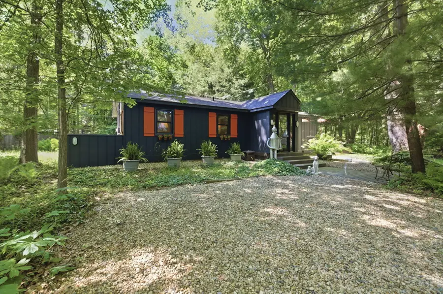 15724 Locke Road, Union Pier, MI 49129 - #2