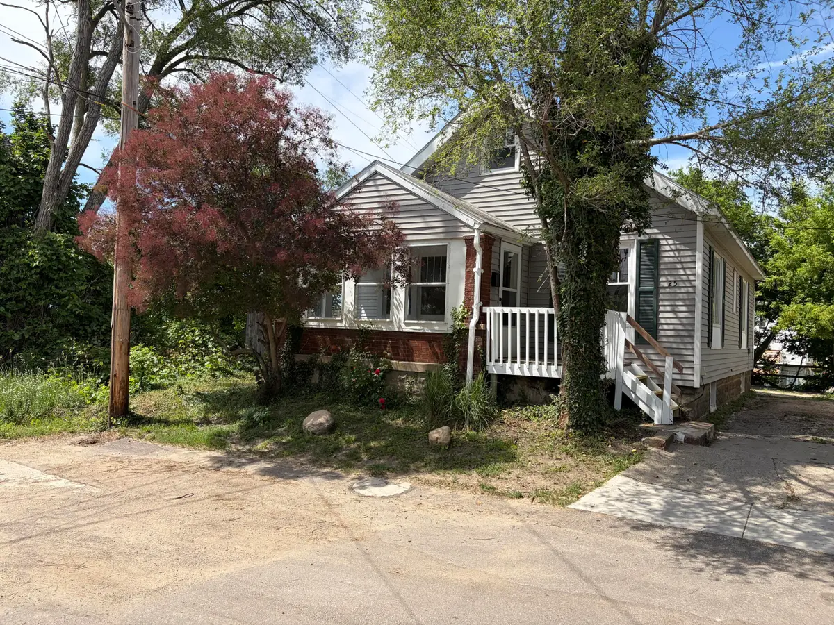 25 Page Street Ne, Grand Rapids, MI 49505 - #1
