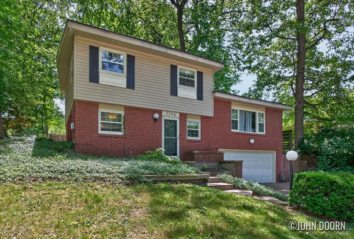 2246 Holliday Drive Sw, Wyoming, MI 49519 - #1
