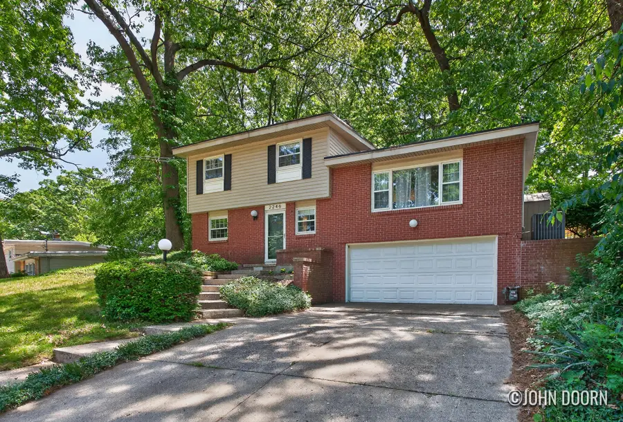 2246 Holliday Drive Sw, Wyoming, MI 49519 - #2