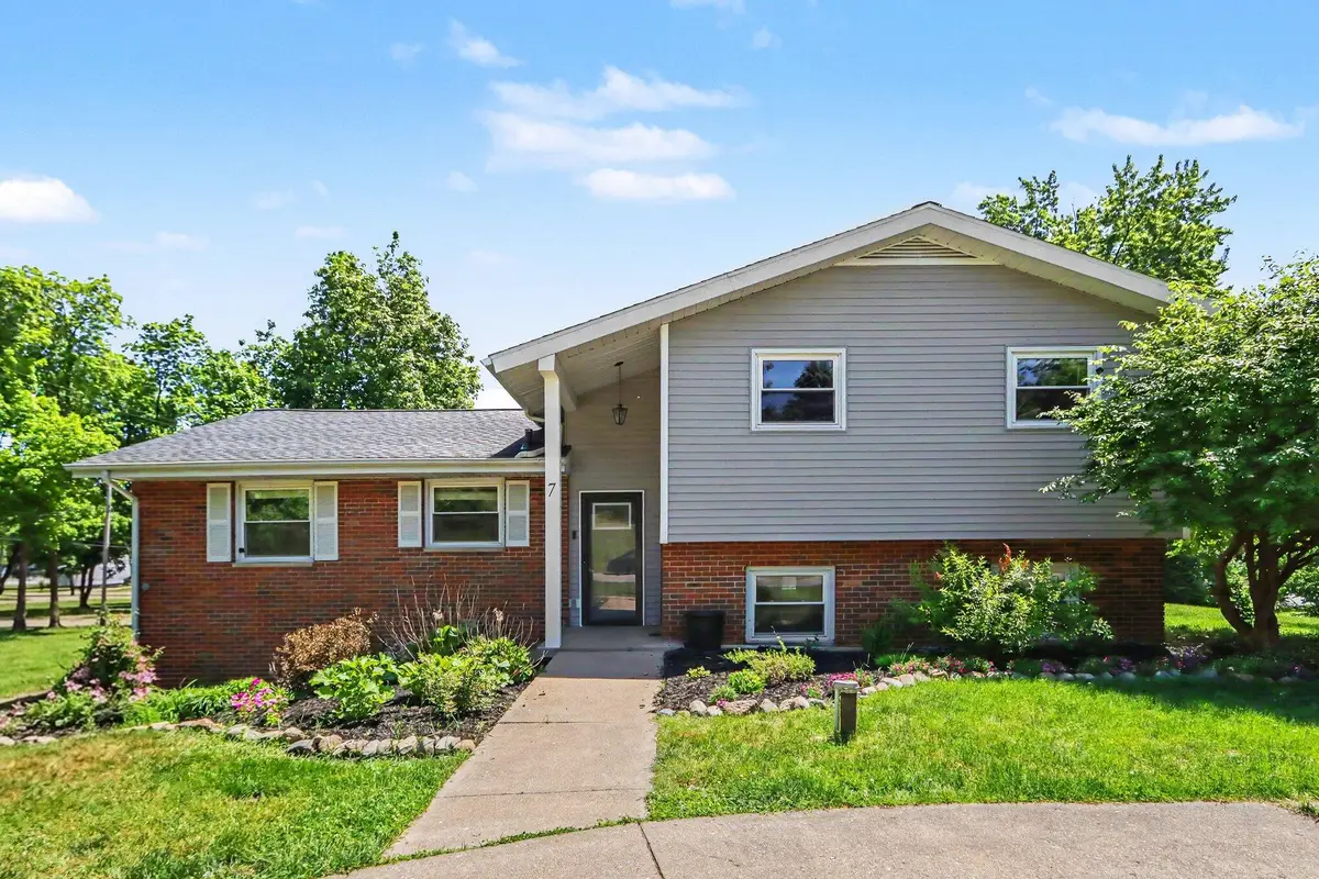 7 Garden Avenue S, Battle Creek, MI 49017 - #1