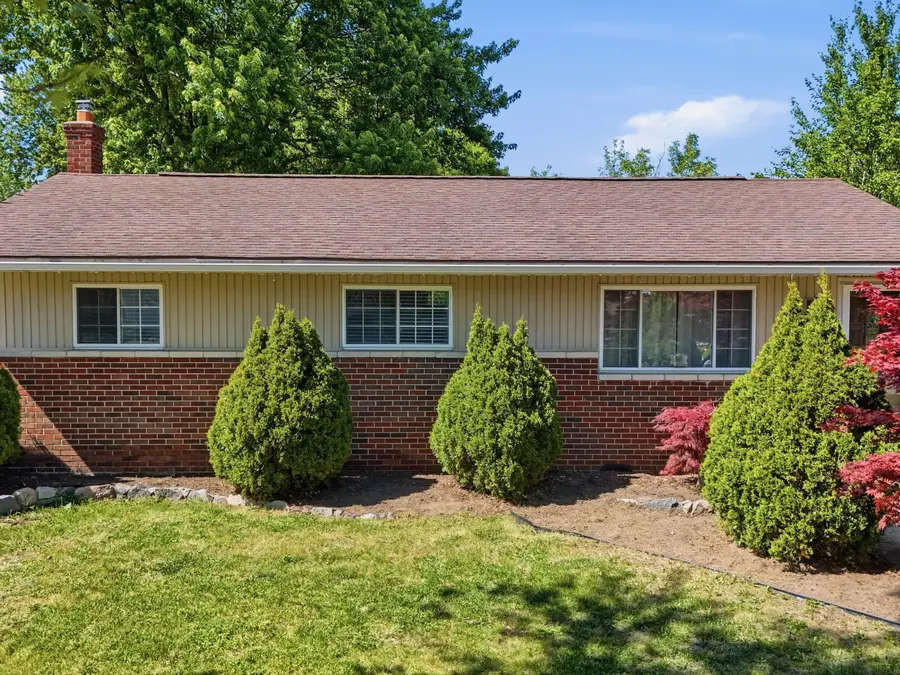 38212 N Rickham Court, Westland, MI 48186 - #2