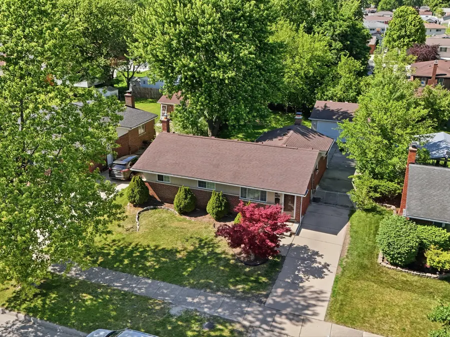 38212 N Rickham Court, Westland, MI 48186 - #3