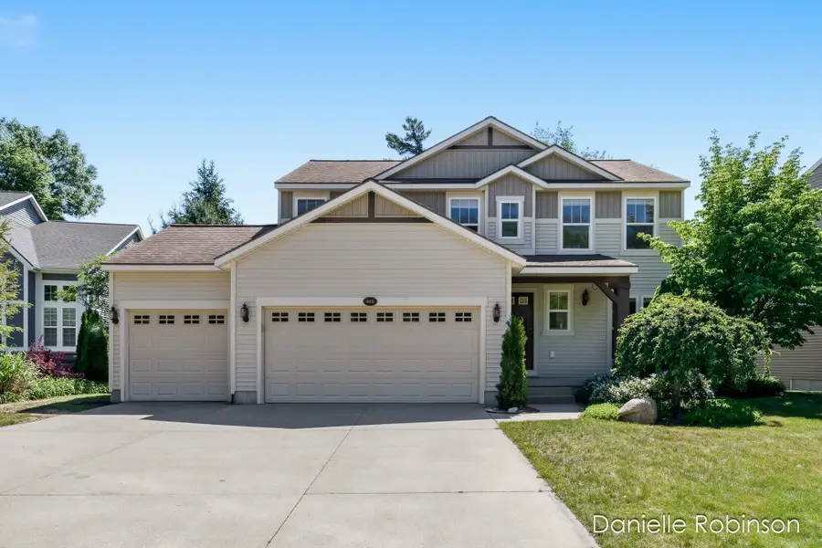 16936 Birchview Drive, Nunica, MI 49448 - #2