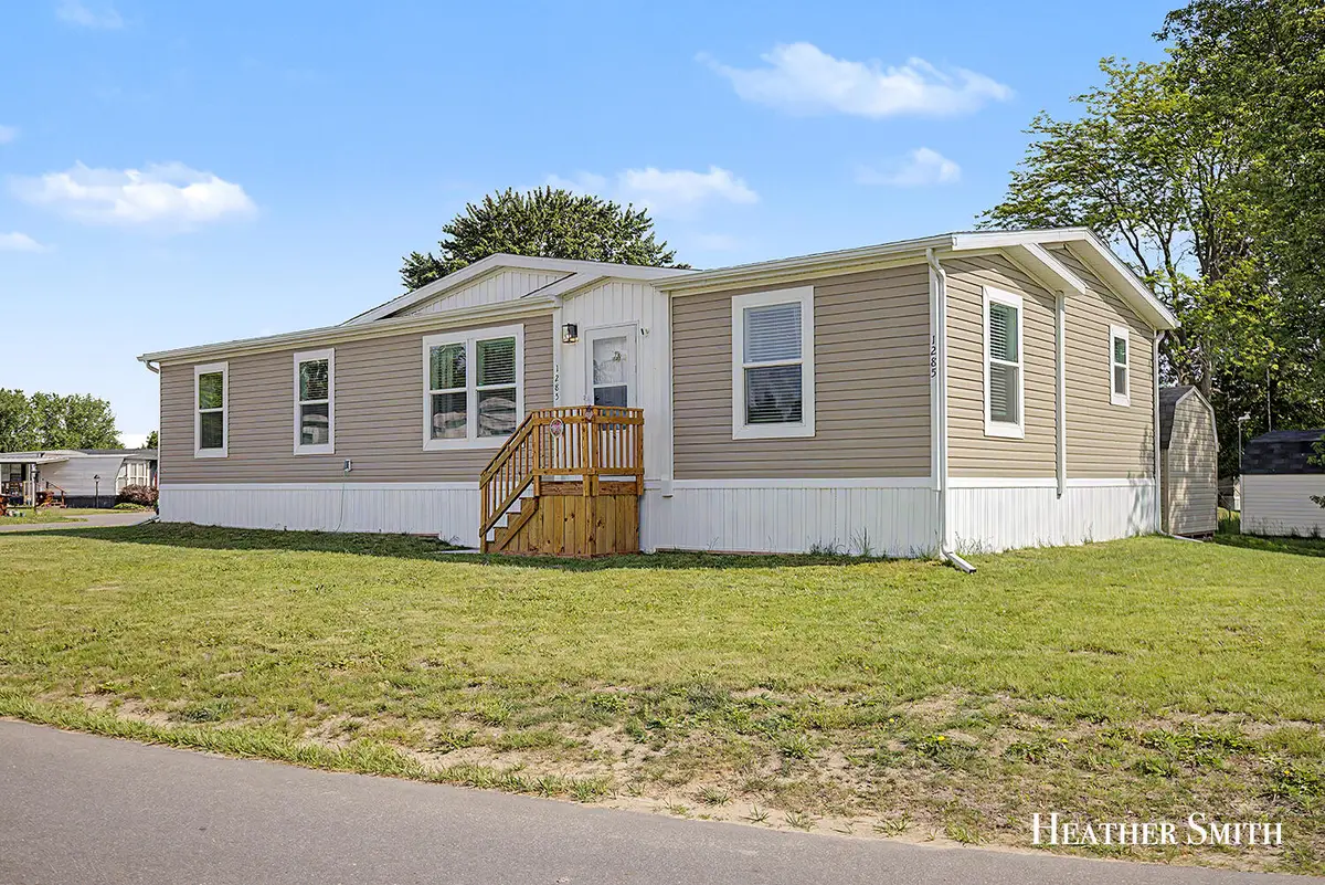1285 Ashbrook Street Ne, Belmont, MI 49306 - #1