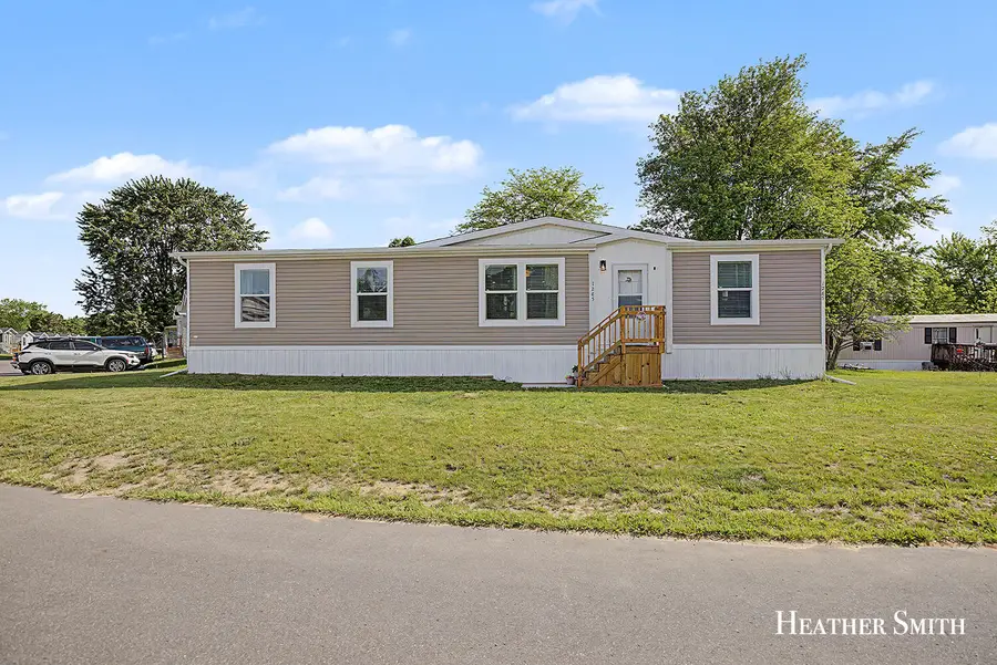 1285 Ashbrook Street Ne, Belmont, MI 49306 - #3