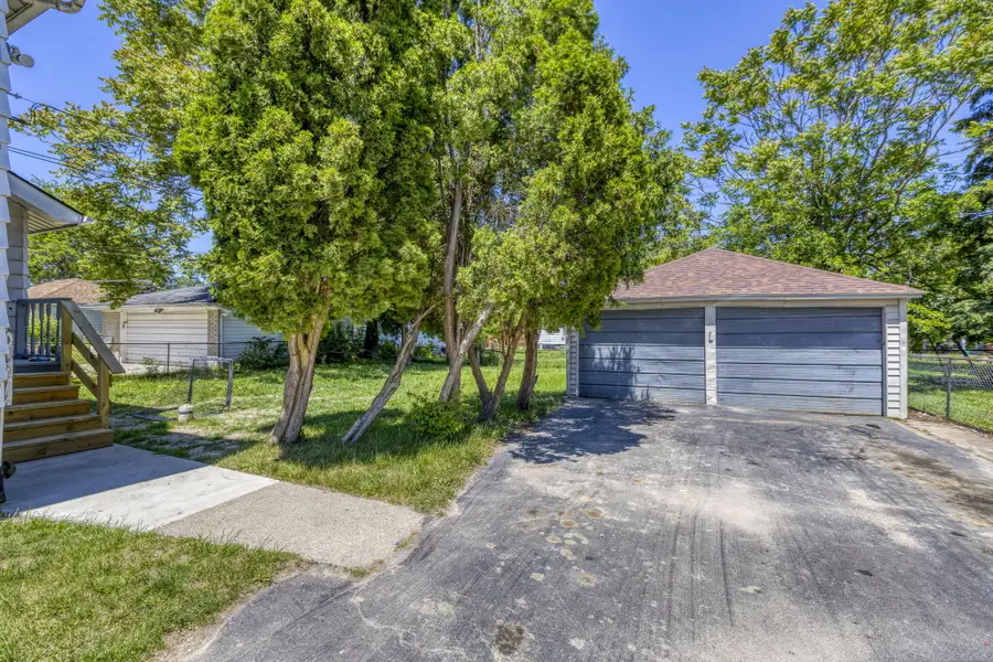 7359 Engleman Avenue, Center Line, MI 48015 - #3
