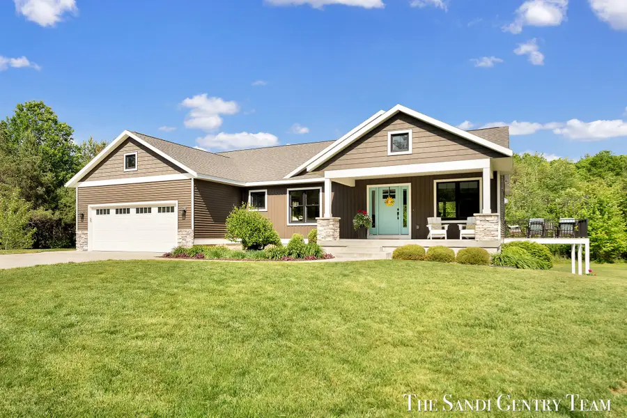 12400 Lincoln Farms Drive, Grand Haven, MI 49417 - #2