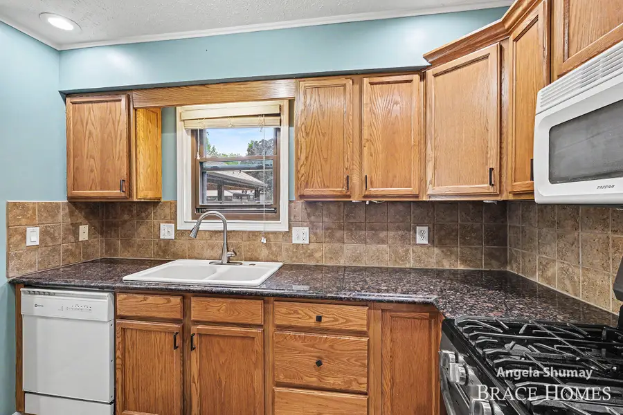 2631 Chatham Woods Drive Se, Grand Rapids, MI 49546 - #3