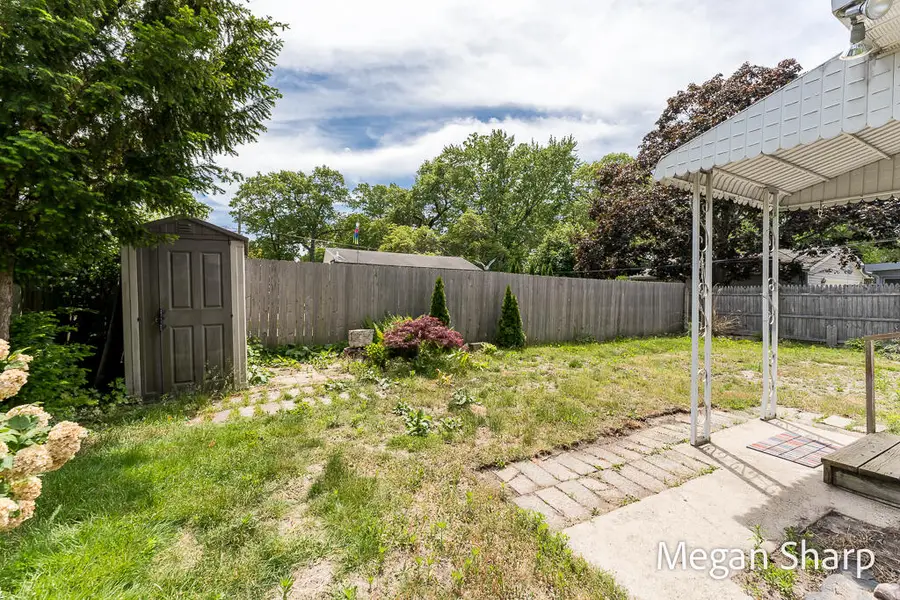 2557 Crozier Avenue, Muskegon, MI 49441 - #3