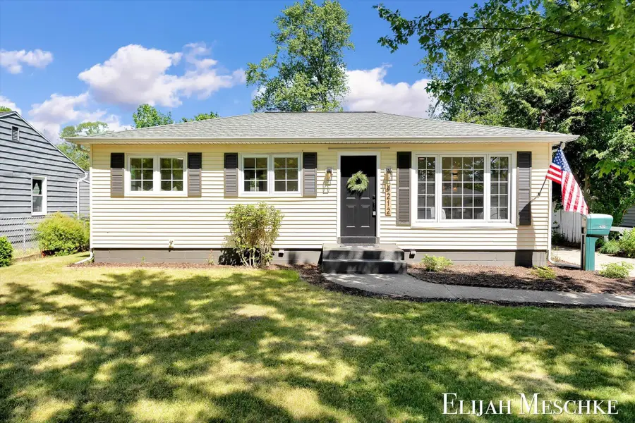 4212 Colby Avenue Sw, Wyoming, MI 49509 - #2