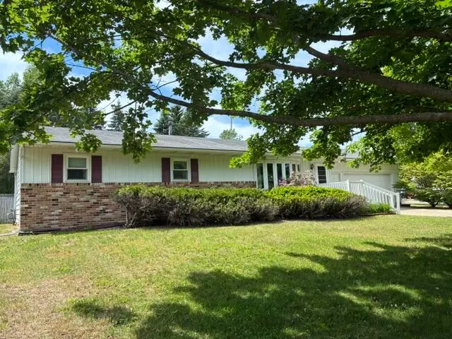 504 Mecosta Avenue, Big Rapids, MI 49307 - #1