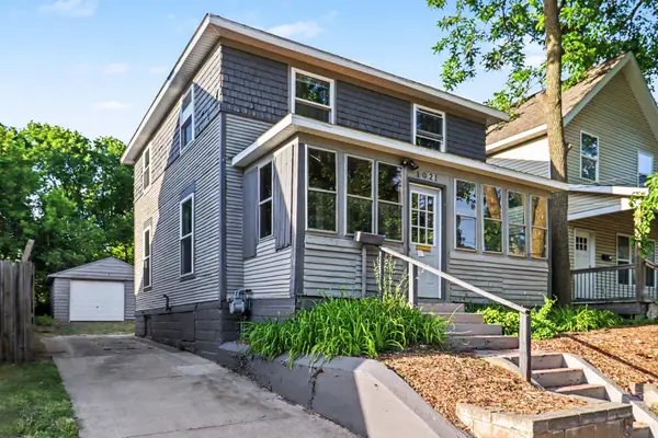 1021 Sherman Street Se, Grand Rapids, MI 49506