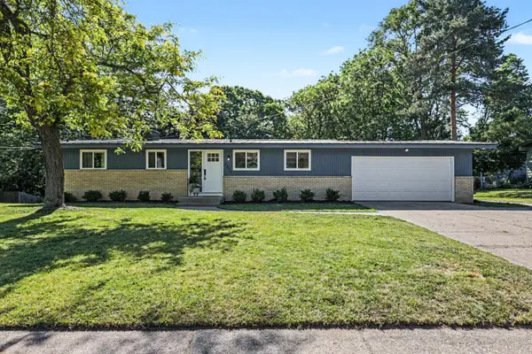 2834 Northville Drive Ne, Grand Rapids, MI 49525