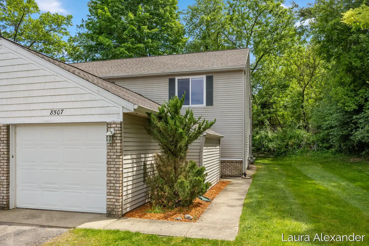 8507 Courtland Drive Ne #4, Rockford, MI 49341 - #1
