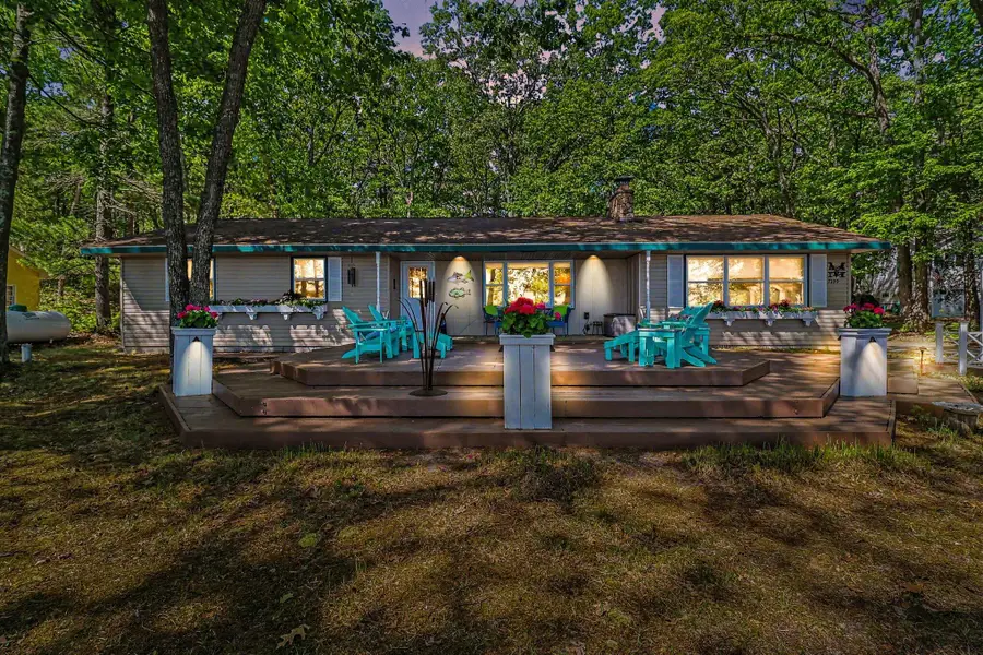 7399 S Lakeshore Drive, Pentwater, MI 49449 - #2