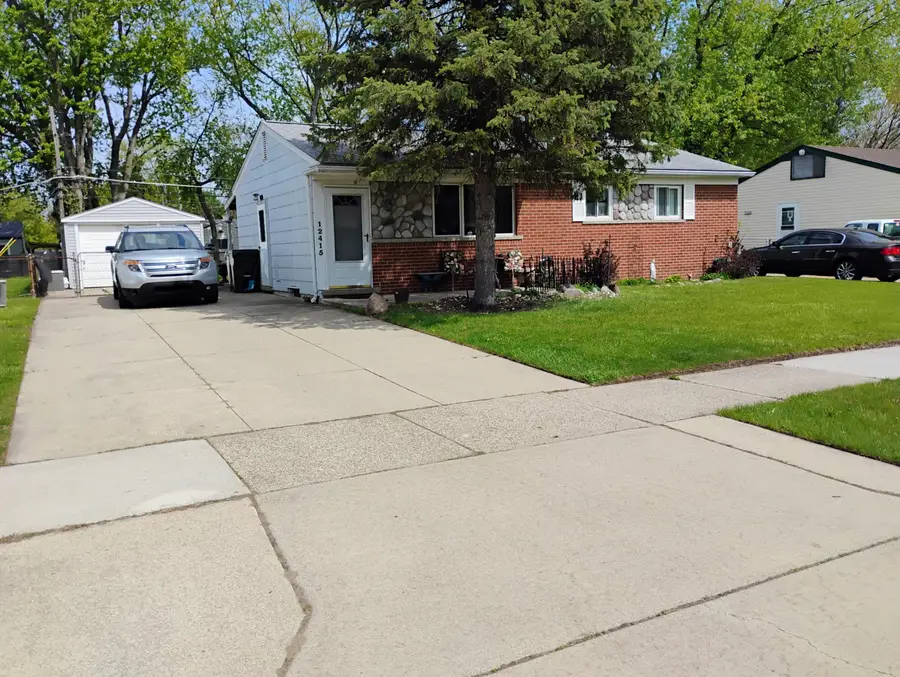 12415 Clinton River Road, Sterling Heights, MI 48313 - #3