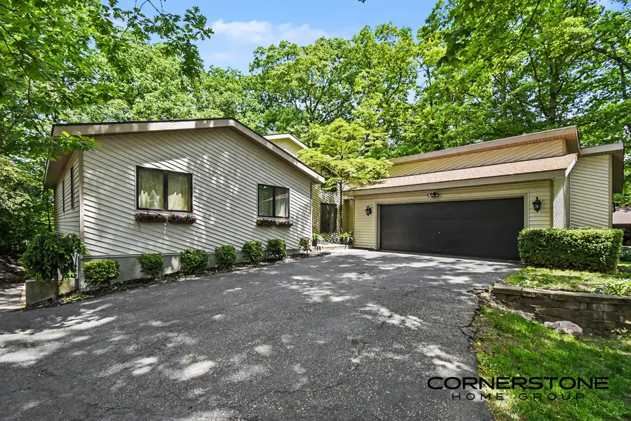 2111 Northridge Drive Ne, Grand Rapids, MI 49525 - #2