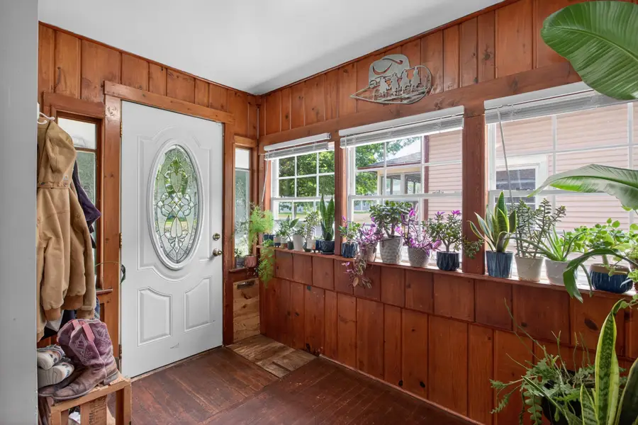 824 Maltby Street, Jackson, MI 49202 - #3
