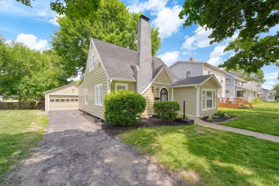 130 W Euclid Avenue, Jackson, MI 49203 - #2