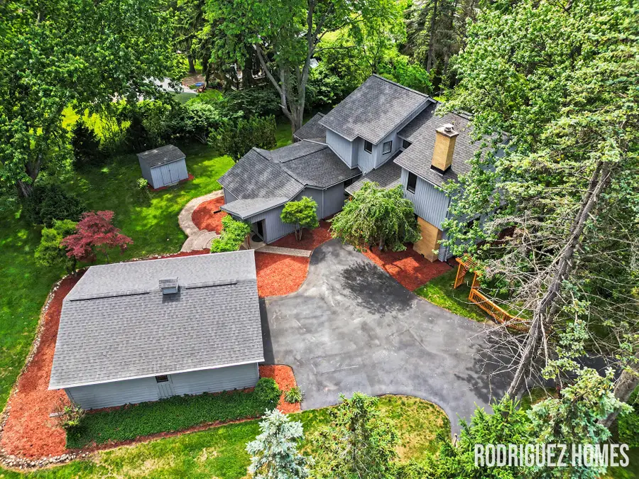 6271 Cascade Road Se, Grand Rapids, MI 49546 - #2
