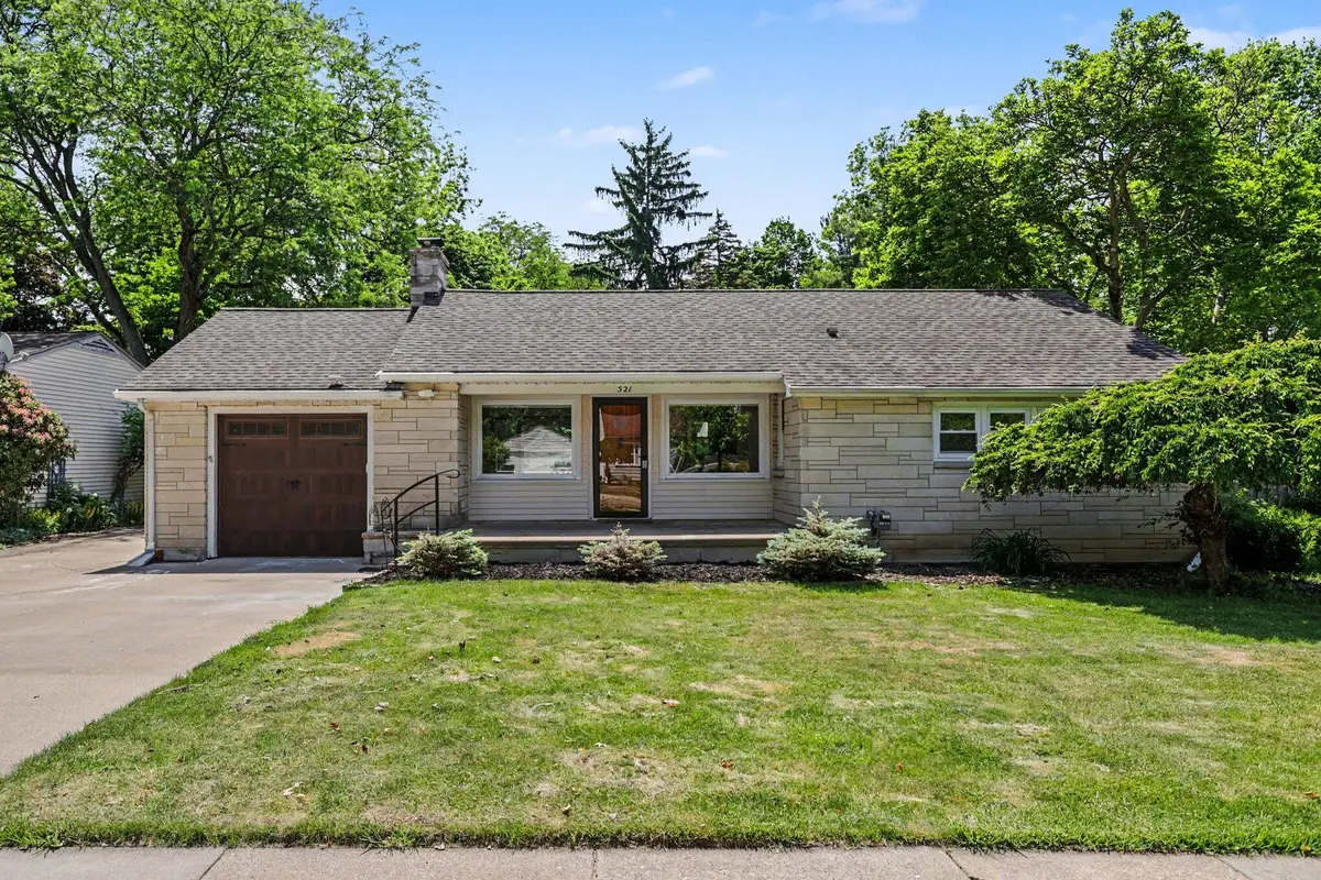 521 North Drive W, Marshall, MI 49068 - #1