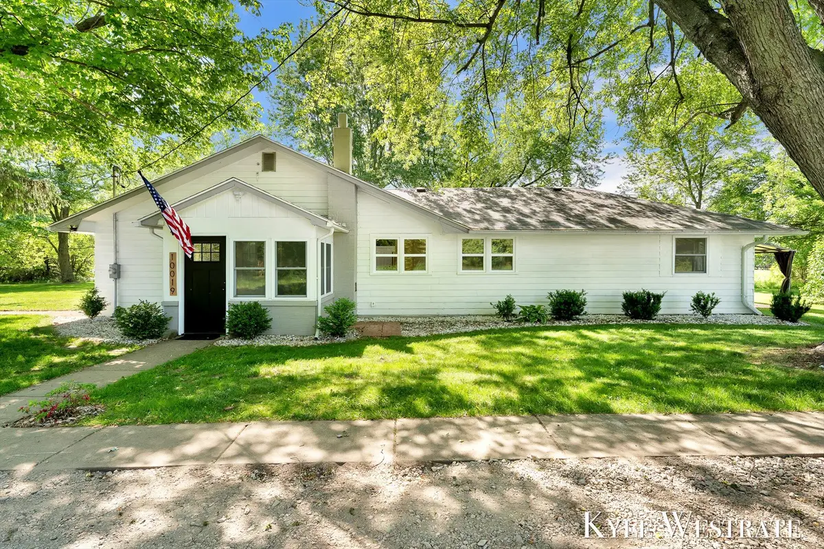 10019 10 Mile Road Ne, Rockford, MI 49341 - #1
