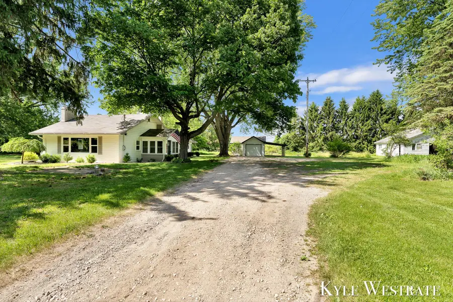 10019 10 Mile Road Ne, Rockford, MI 49341 - #2
