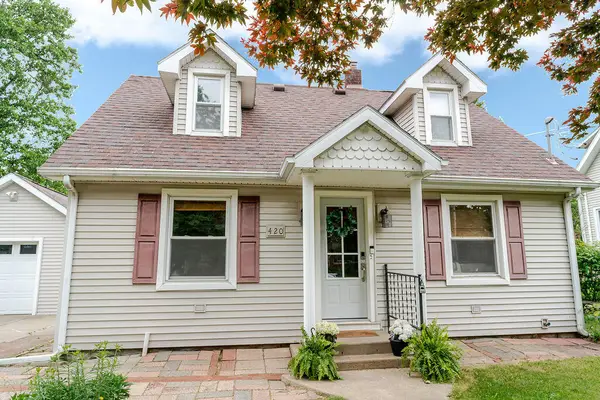 420 Oakhurst Avenue, Kalamazoo, MI 49001
