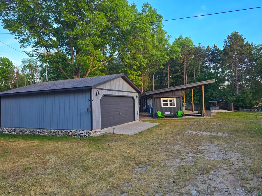 7949 W Fox Road, Mears, MI 49436 - #2