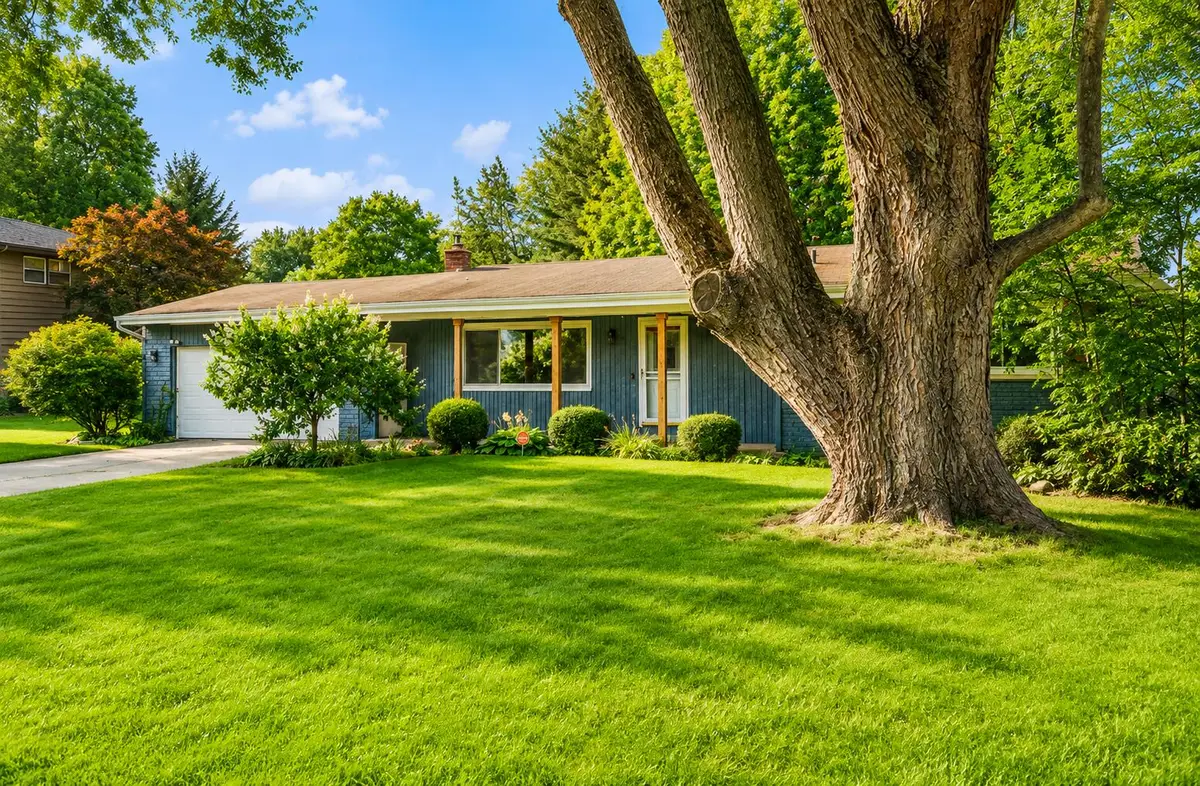 3302 Northview Drive, Kalamazoo, MI 49004 - #1