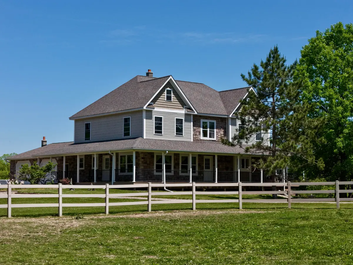 7300 W Kinsel Highway, Vermontville, MI 49096 - #1