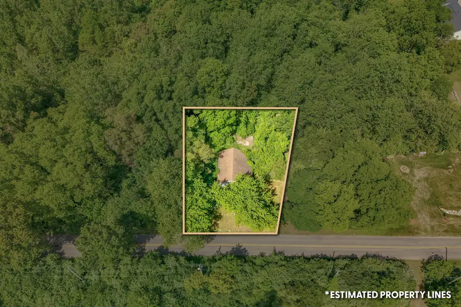 10 S Wolcott Street, Hillsdale, MI 49242 - #2