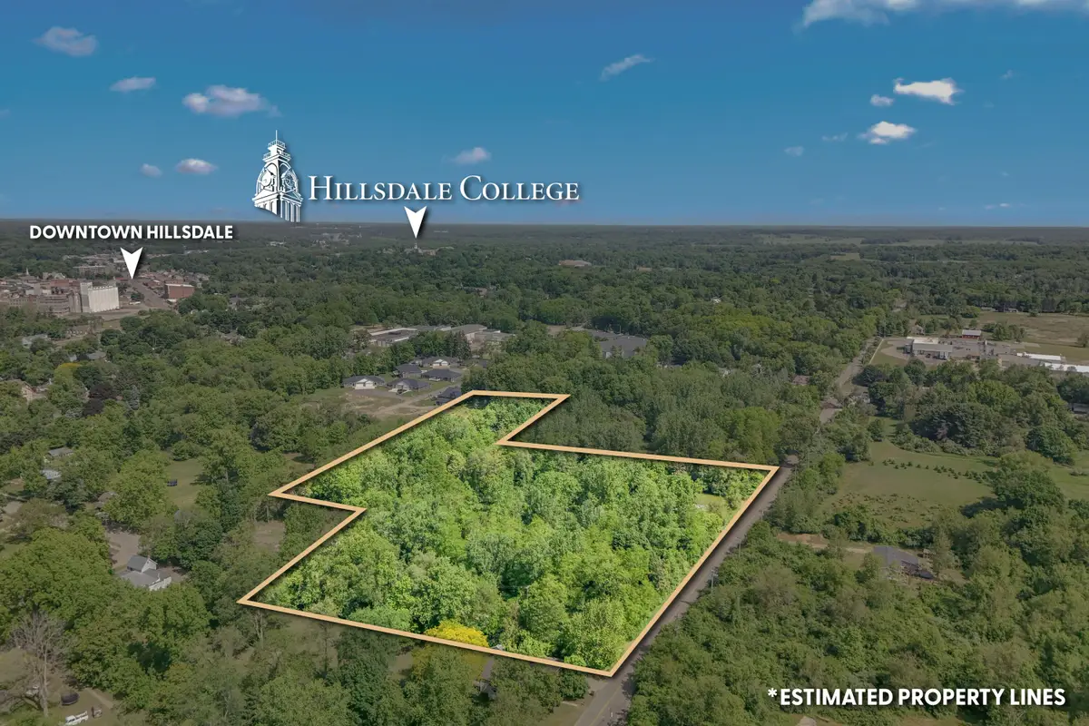 80 S Wolcott Street, Hillsdale, MI 49242 - #1