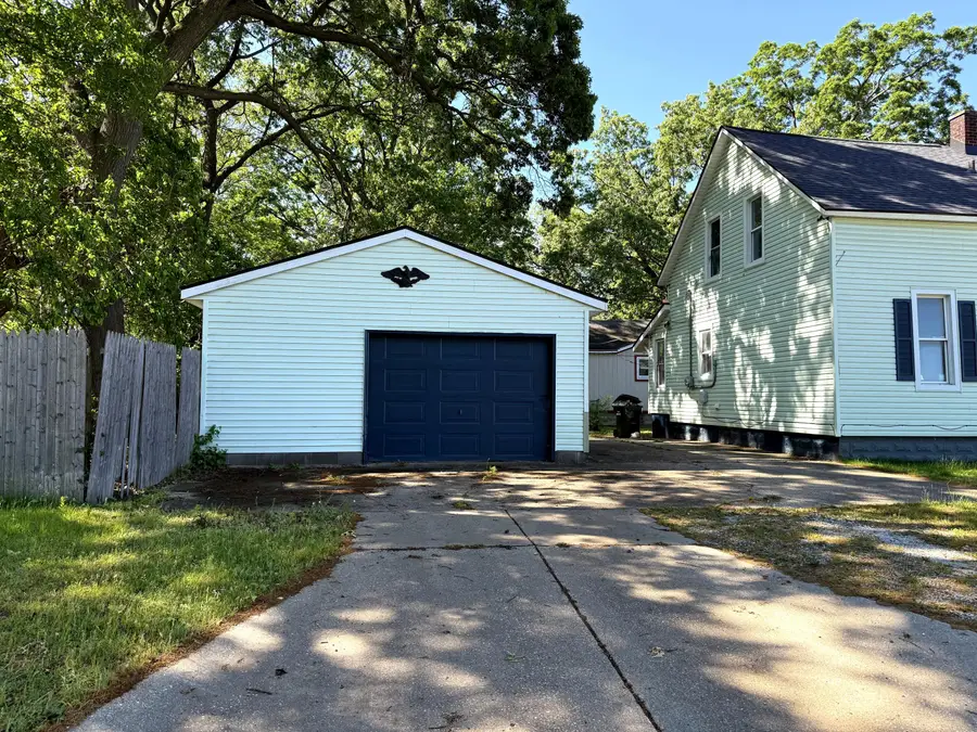 1872 Commerce Street, Muskegon, MI 49441 - #2