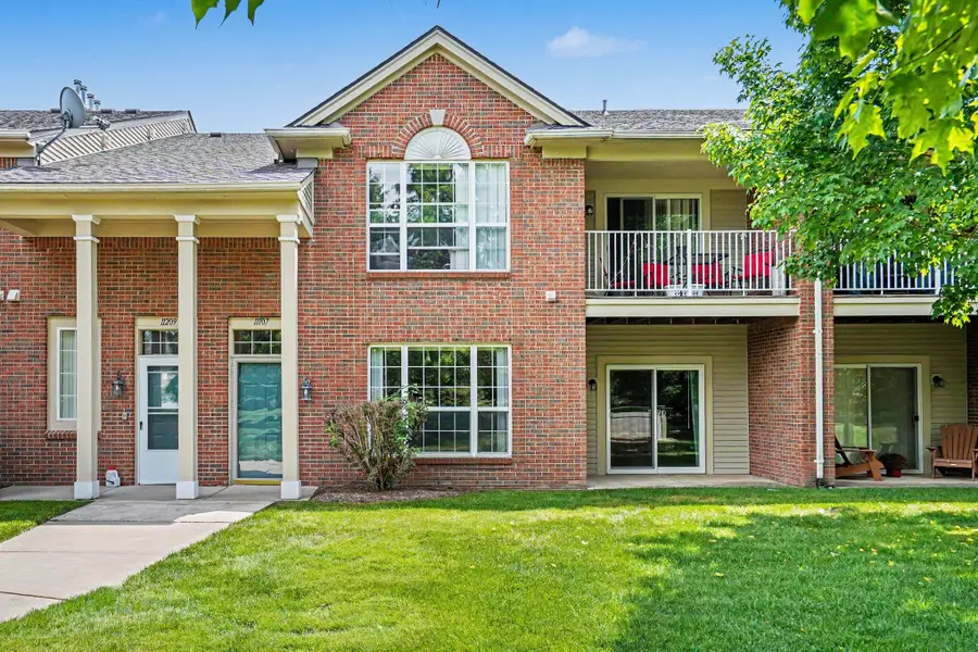 11107 Farmingdale Lane #130, Walled Lake, MI 48390 - #2
