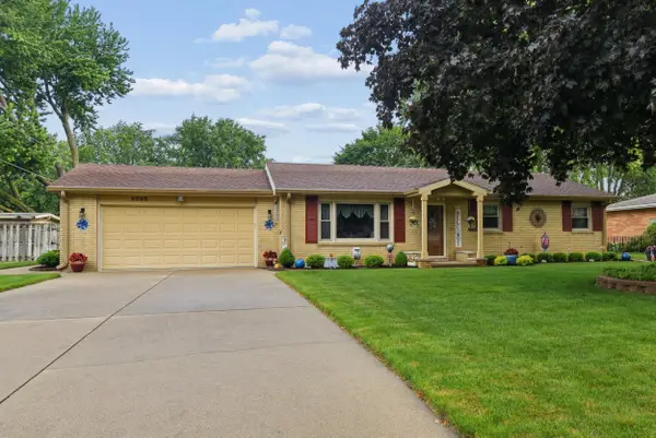 5565 Mohican Drive, Stevensville, MI 49127