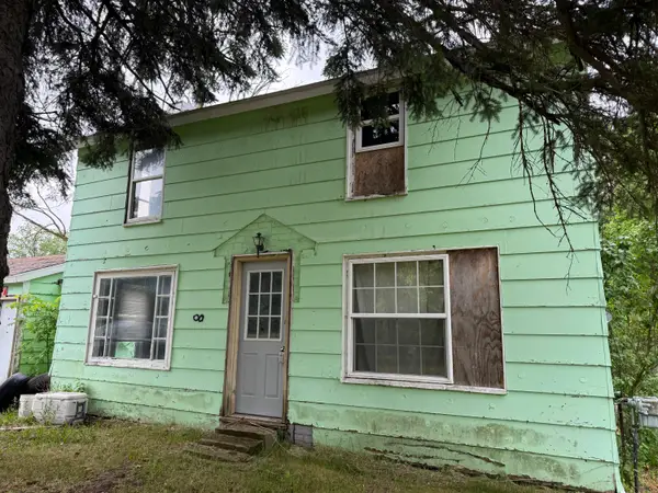 108 E North Street, Edmore, MI 48829