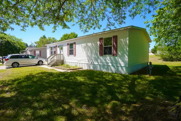 14519 Lemontree Lane, West Olive, MI 49460