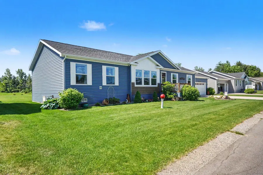 3676 Hollyfield Drive, Cedar Springs, MI 49319 - #2