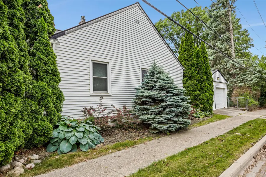 3300 Alice Street, Dearborn, MI 48124 - #2