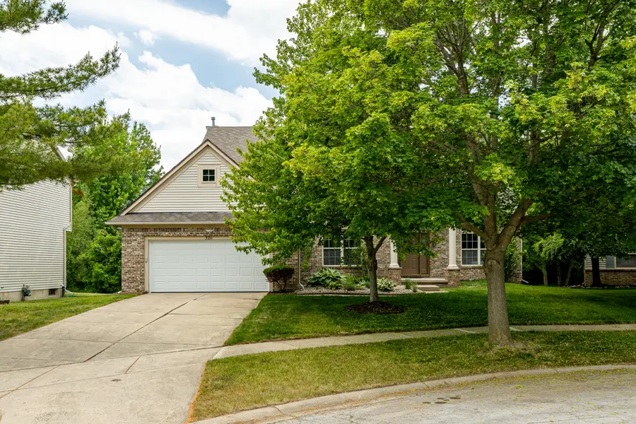 3211 Foxway Court, Ann Arbor, MI 48105 - #3