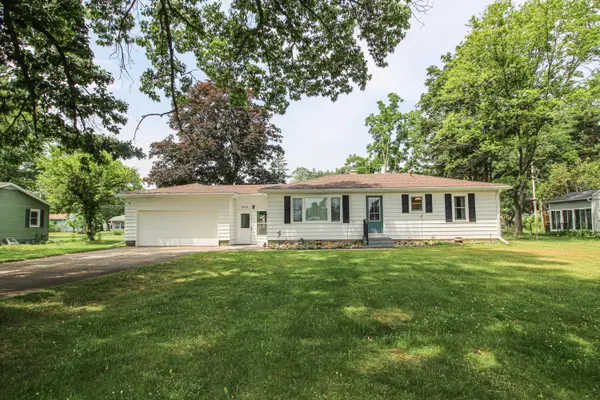 58408 Kerr Creek Road, Three Rivers, MI 49093