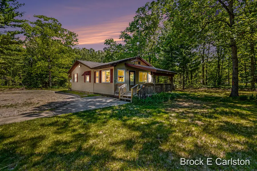 17455 Hoxeyville Road, Wellston, MI 49689 - #2