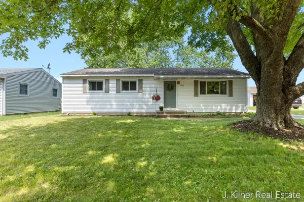 1500 Carol Lynne Drive, Lowell, MI 49331