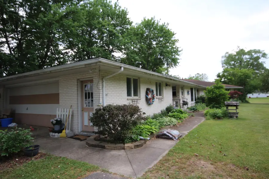 1550 E Y Avenue, Vicksburg, MI 49097 - #3